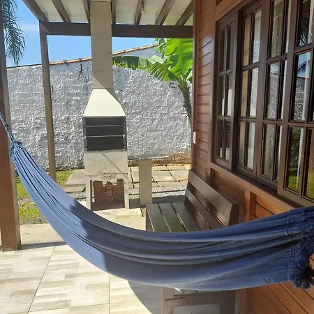 Casa Colonial Em Guaratuba, Proximo A Praia Exterior photo